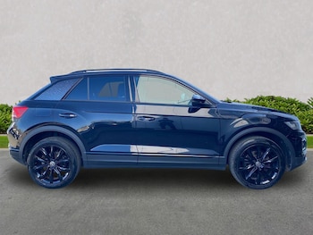 Used Volkswagen T-Roc 2021 for sale - 78144534: Photo