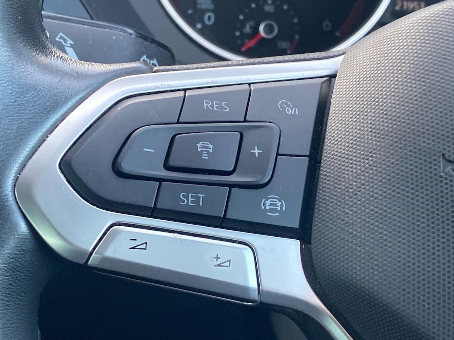 Used Volkswagen Tiguan 2022 for sale - 76951212: Photo 27