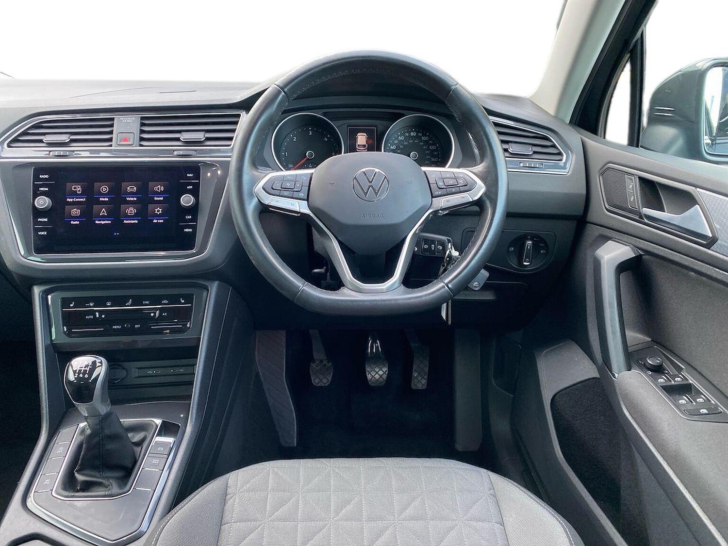 Used Volkswagen Tiguan 2022 for sale - 76951212: Photo 9