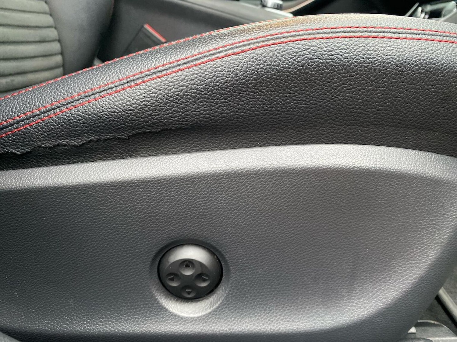 Used Mercedes-Benz GLA 2017 for sale - 76725930: Photo 30