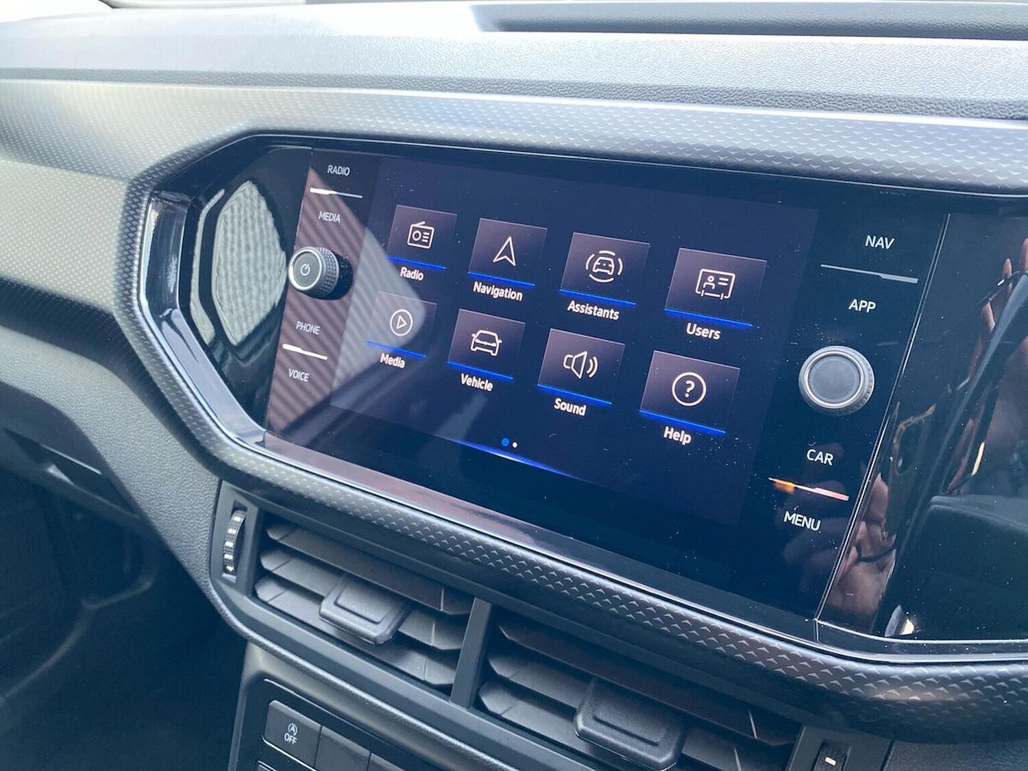 Used Volkswagen T-Cross 2022 for sale - 77759332: Photo 11