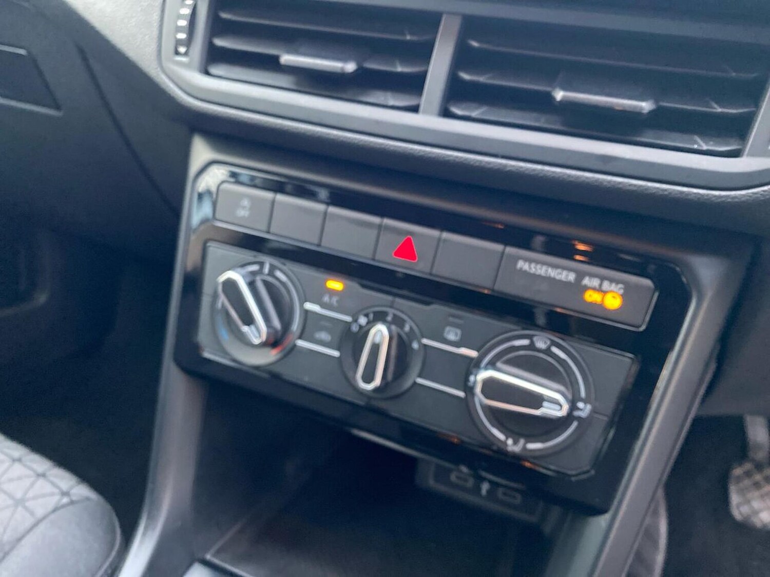 Used Volkswagen T-Cross 2022 for sale - 77759332: Photo 12