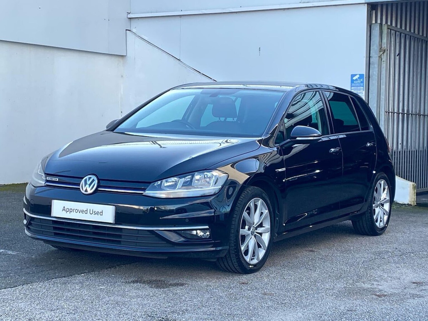 Used Volkswagen Golf 2019 for sale - 76628214: Photo 20