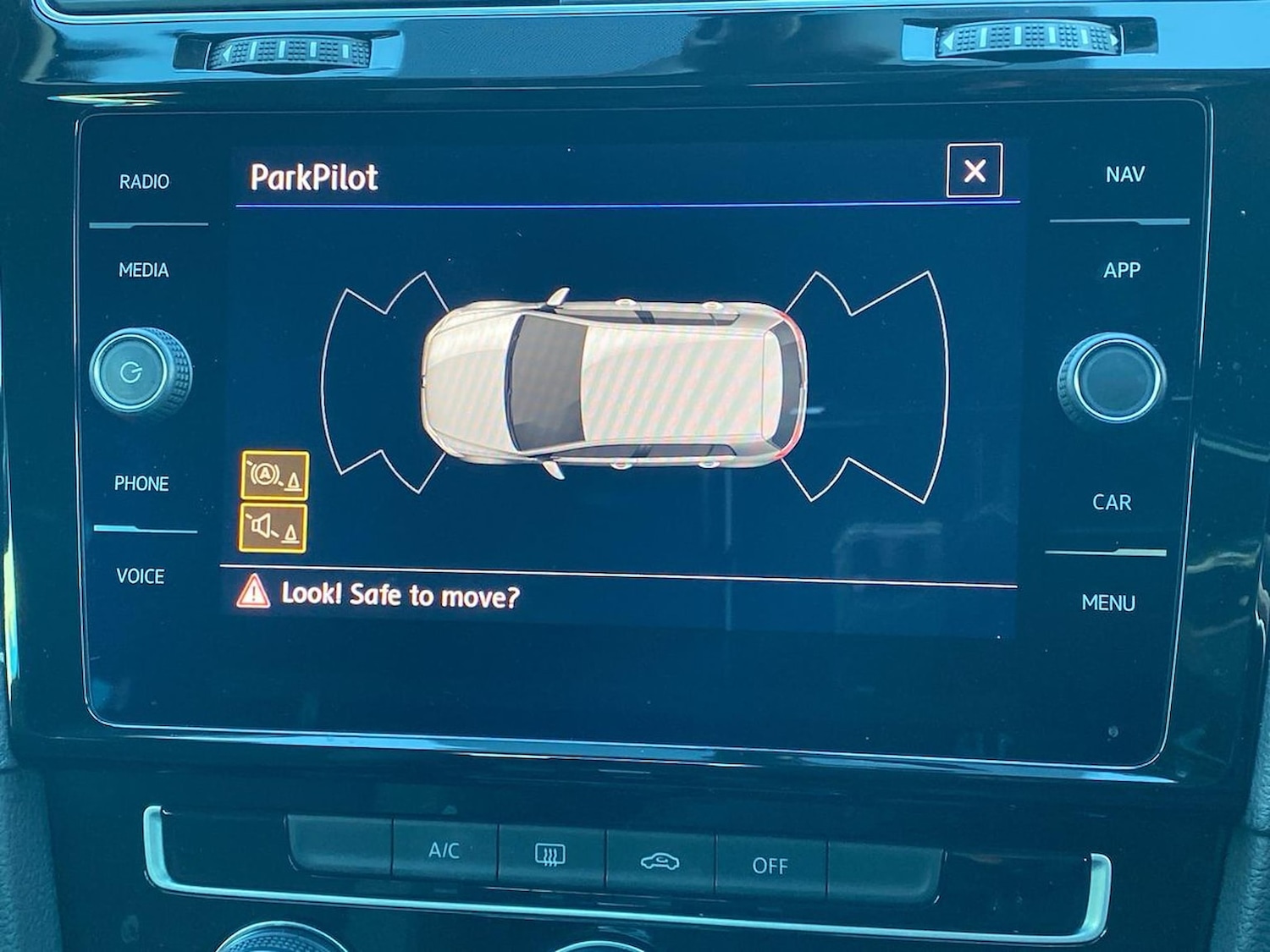 Used Volkswagen Golf 2019 for sale - 76628214: Photo 23