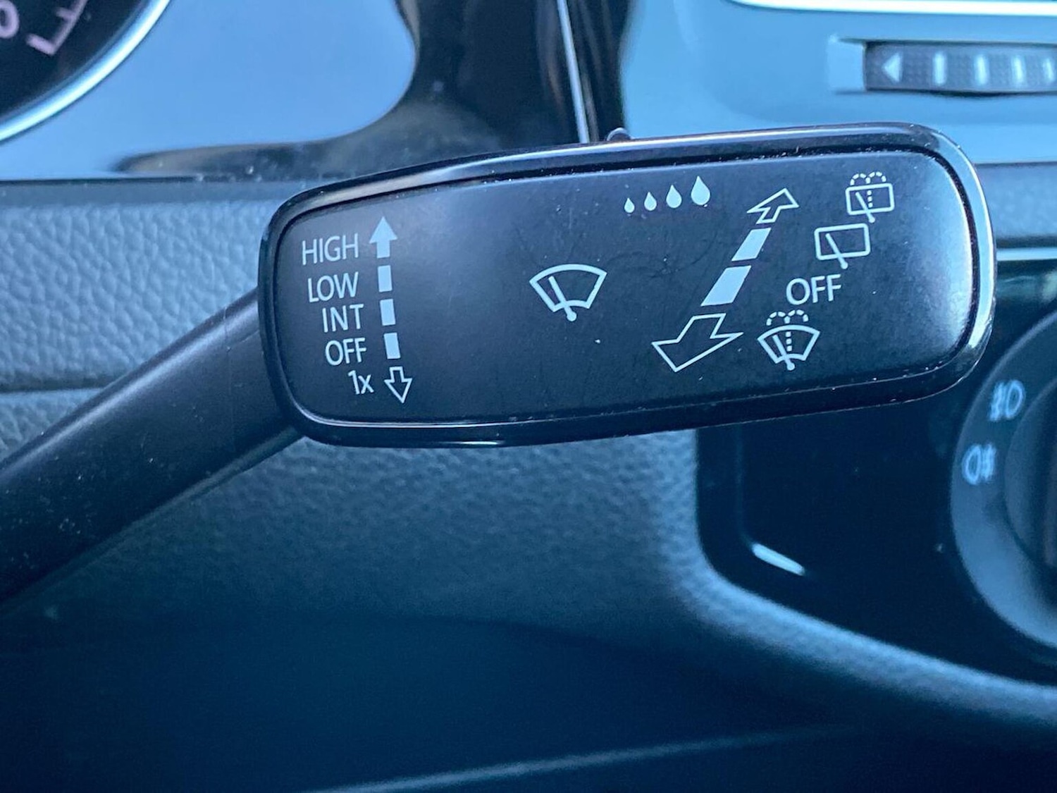 Used Volkswagen Golf 2019 for sale - 76628214: Photo 28