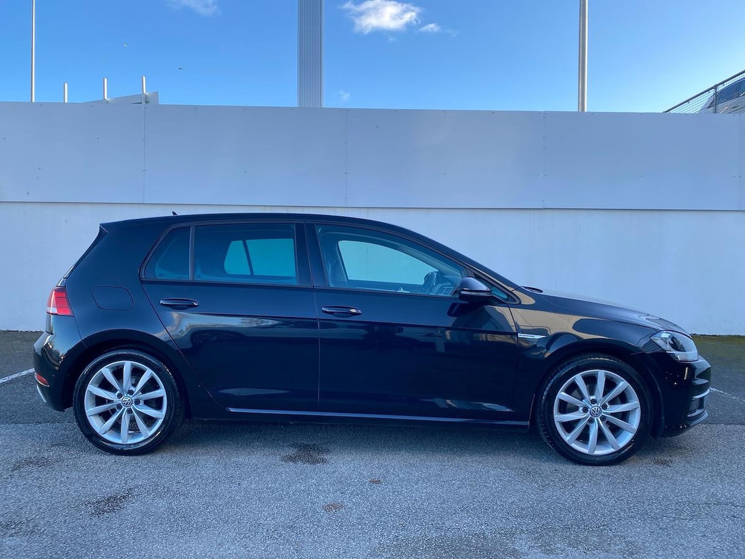 Used Volkswagen Golf 2019 for sale - 76628214: Photo 3