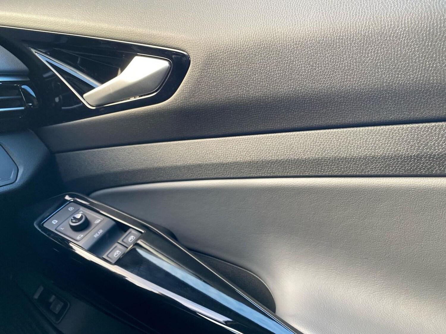 Used Volkswagen ID.4 2025 for sale - 77901593: Photo 21