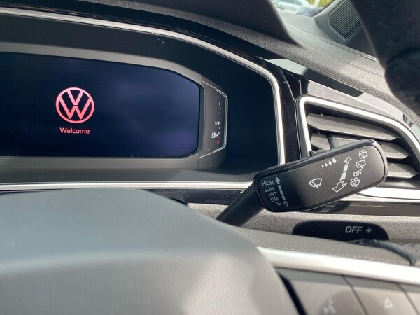 Used Volkswagen T-Roc 2025 for sale - 75651703: Photo 28