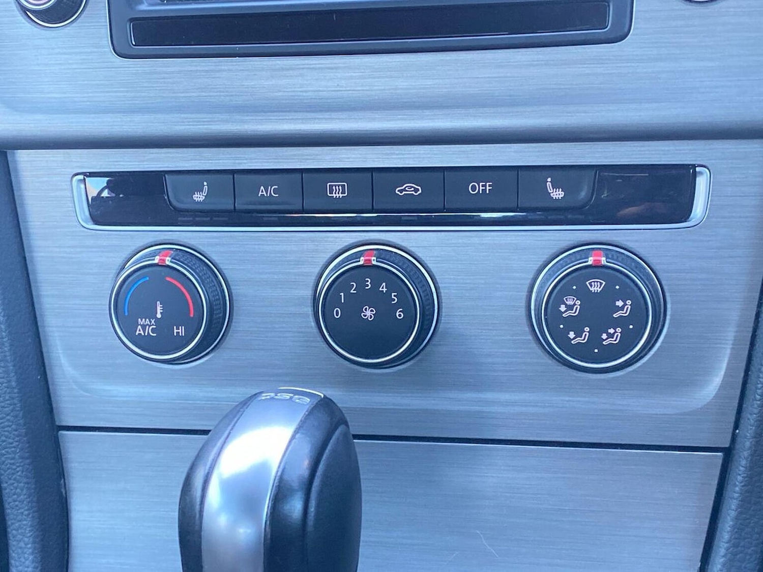 Used Volkswagen Golf 2017 for sale - 76963536: Photo 12