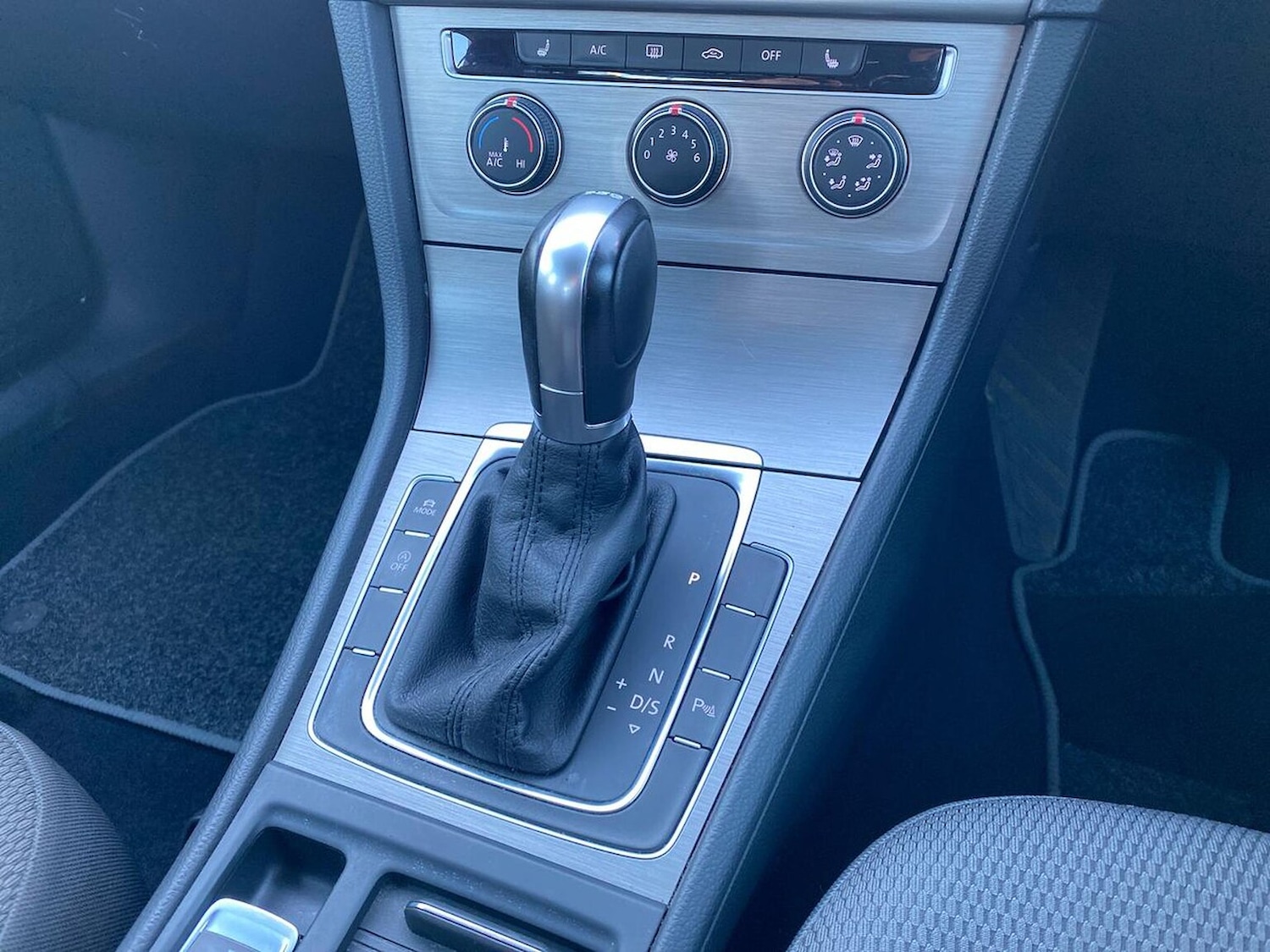 Used Volkswagen Golf 2017 for sale - 76963536: Photo 13