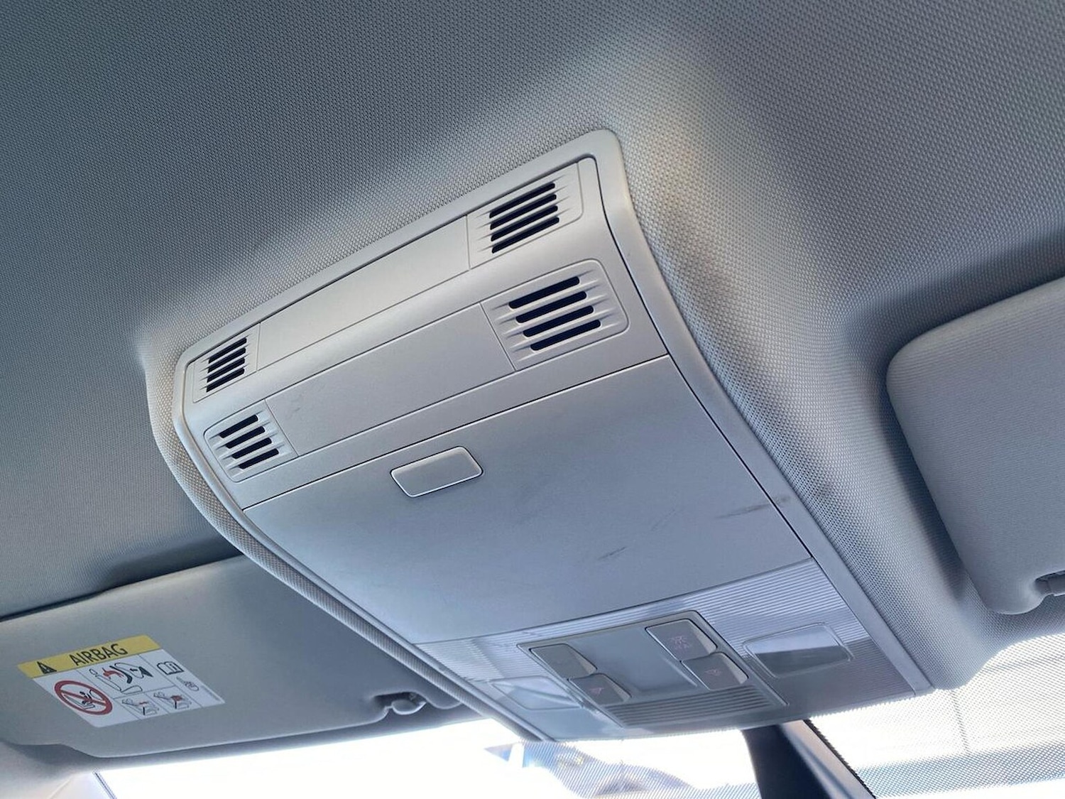 Used Volkswagen Golf 2017 for sale - 76963536: Photo 14