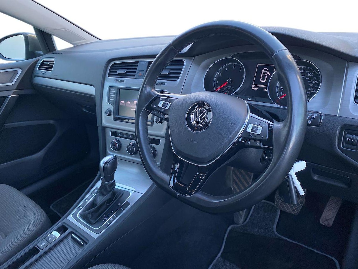 Used Volkswagen Golf 2017 for sale - 76963536: Photo 15