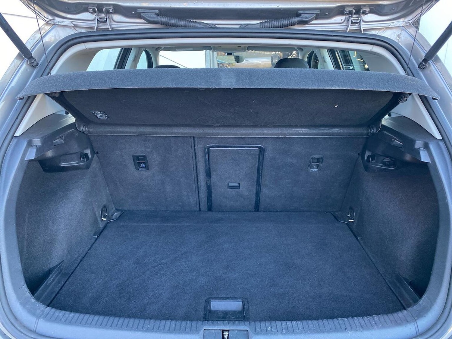 Used Volkswagen Golf 2017 for sale - 76963536: Photo 17