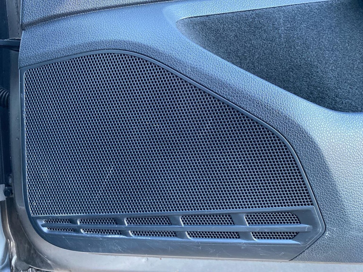 Used Volkswagen Golf 2017 for sale - 76963536: Photo 30