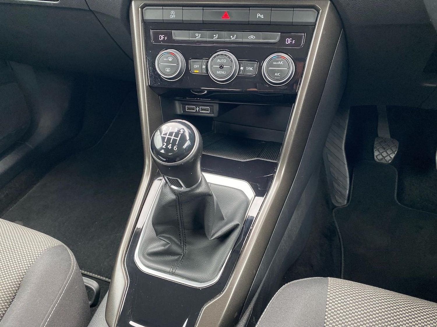 Used Volkswagen T-Roc 2019 for sale - 76490535: Photo 13