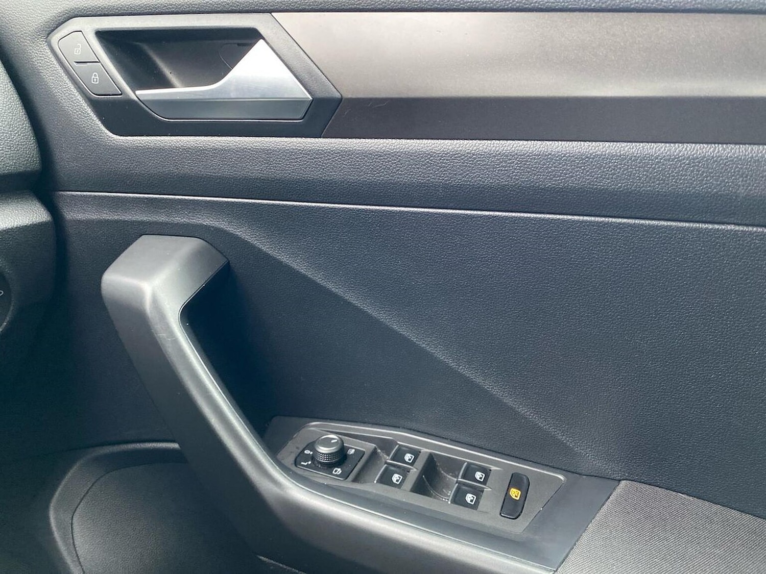 Used Volkswagen T-Roc 2019 for sale - 76490535: Photo 21