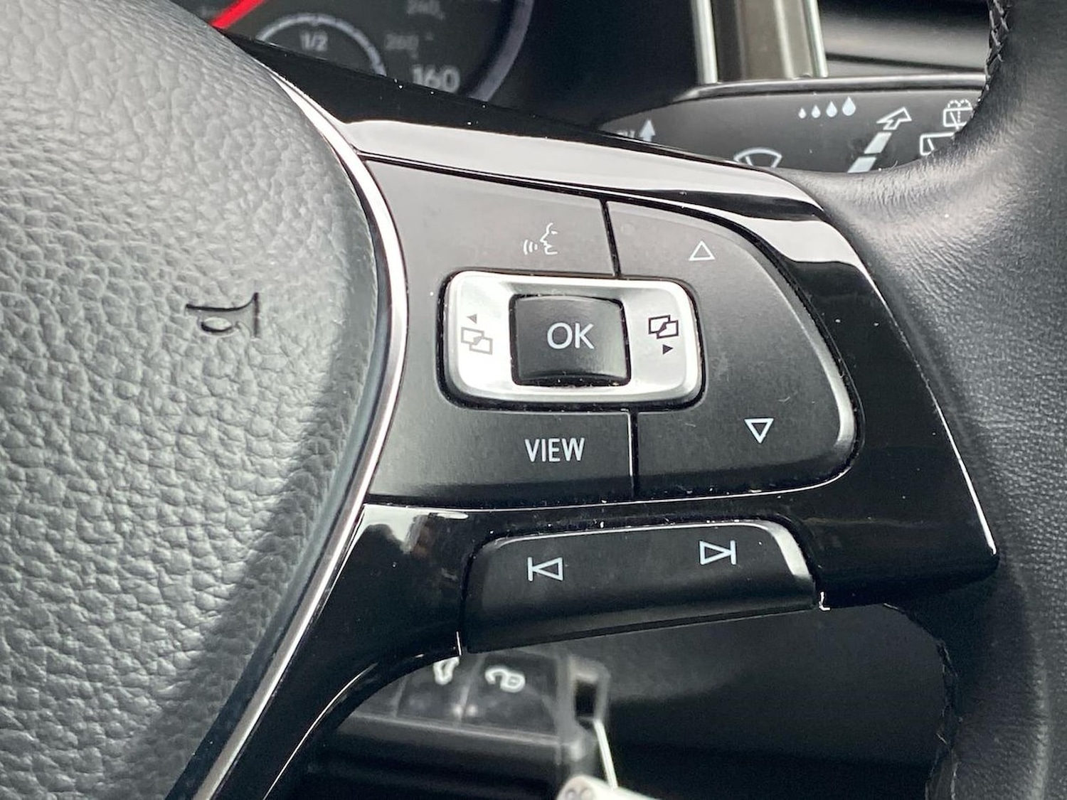 Used Volkswagen T-Roc 2019 for sale - 76490535: Photo 25