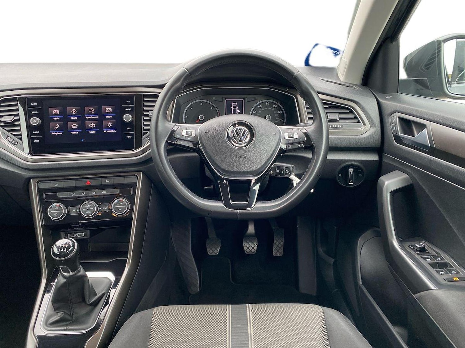 Used Volkswagen T-Roc 2019 for sale - 76490535: Photo 9