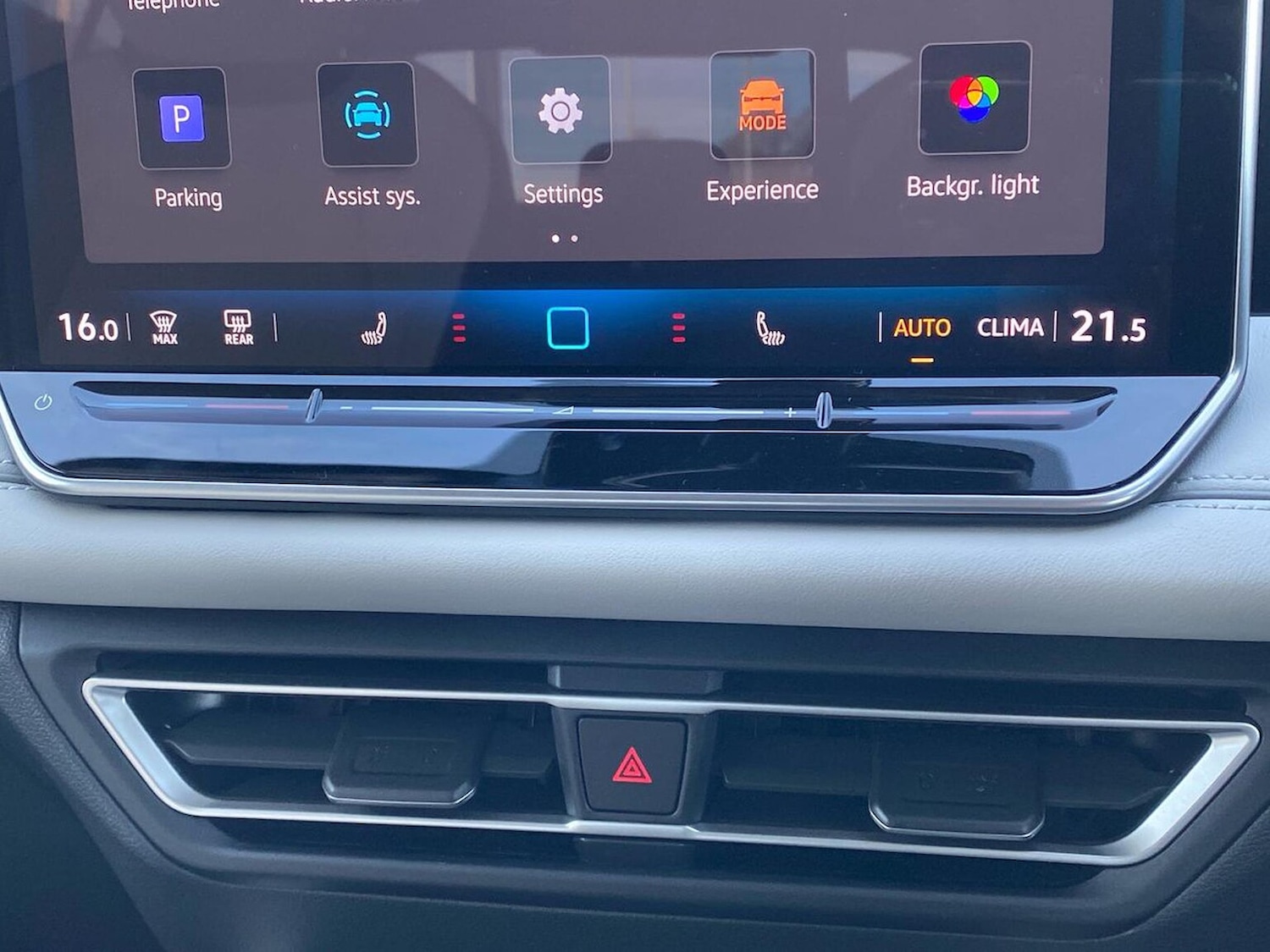 Used Volkswagen Tiguan 2025 for sale - 77616683: Photo 12