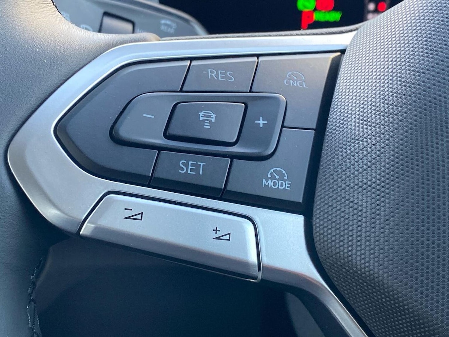 Used Volkswagen Tiguan 2025 for sale - 77616683: Photo 27