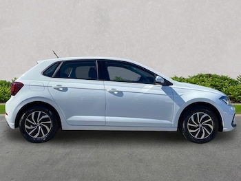 Used Volkswagen Polo 2023 for sale - 78790139: Photo