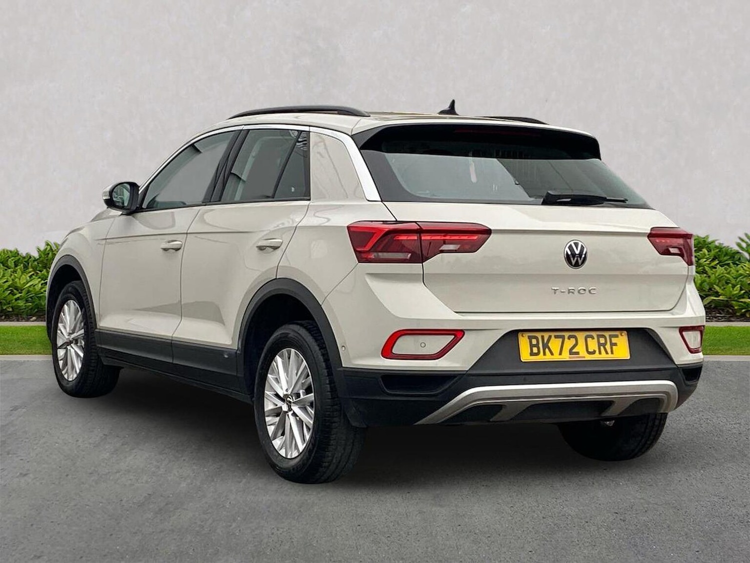 Used Volkswagen T-Roc 2022 for sale - 77830503: Photo 2