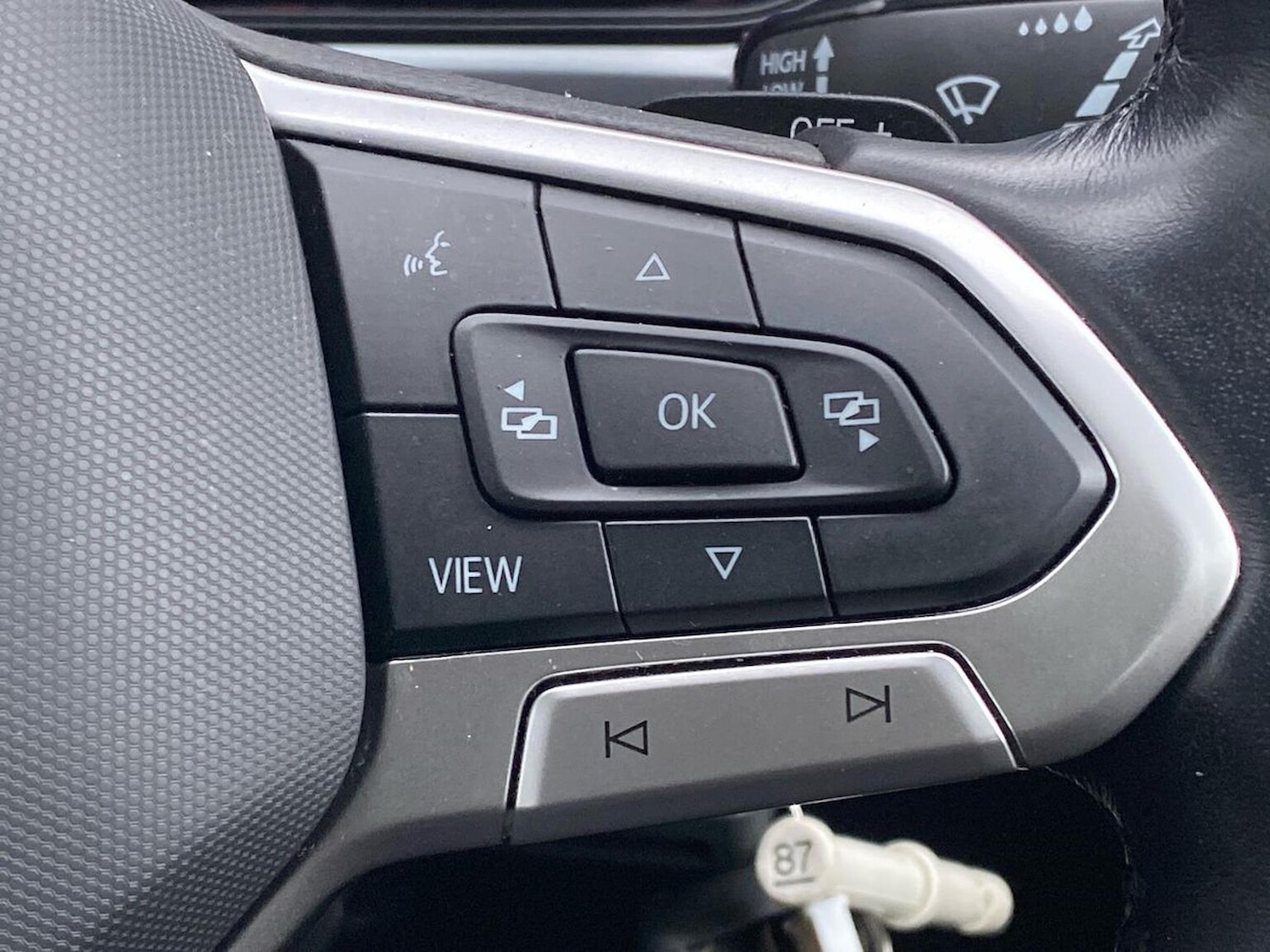 Used Volkswagen T-Roc 2022 for sale - 77830503: Photo 25