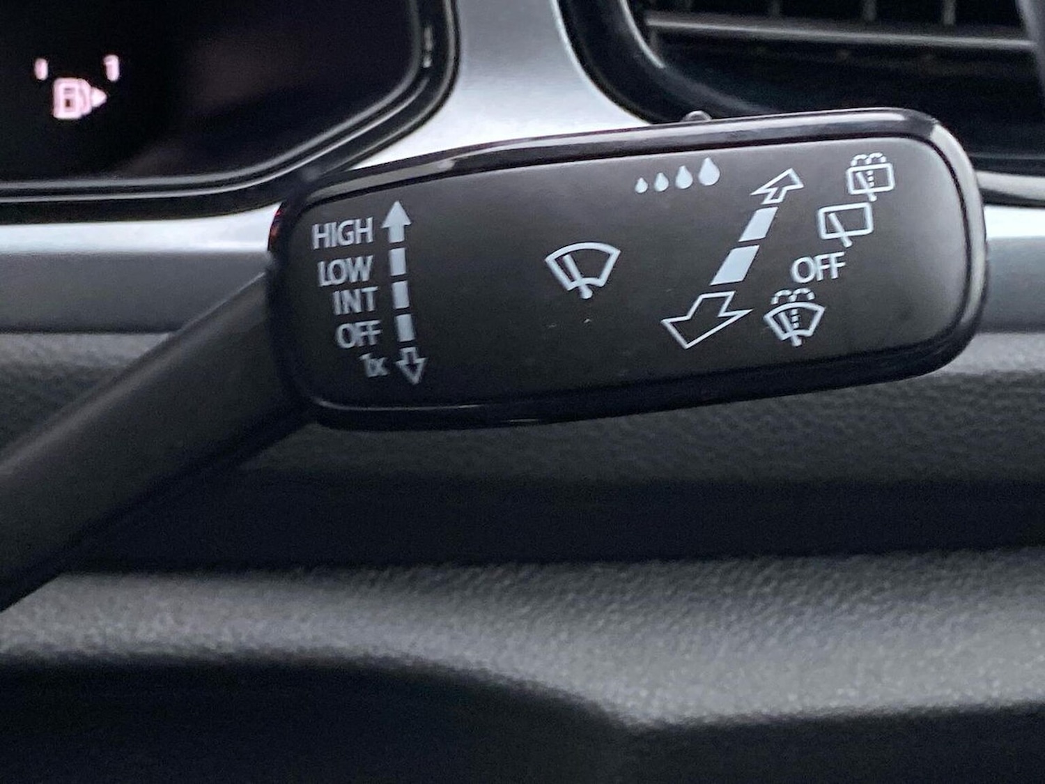 Used Volkswagen T-Roc 2022 for sale - 77830503: Photo 27