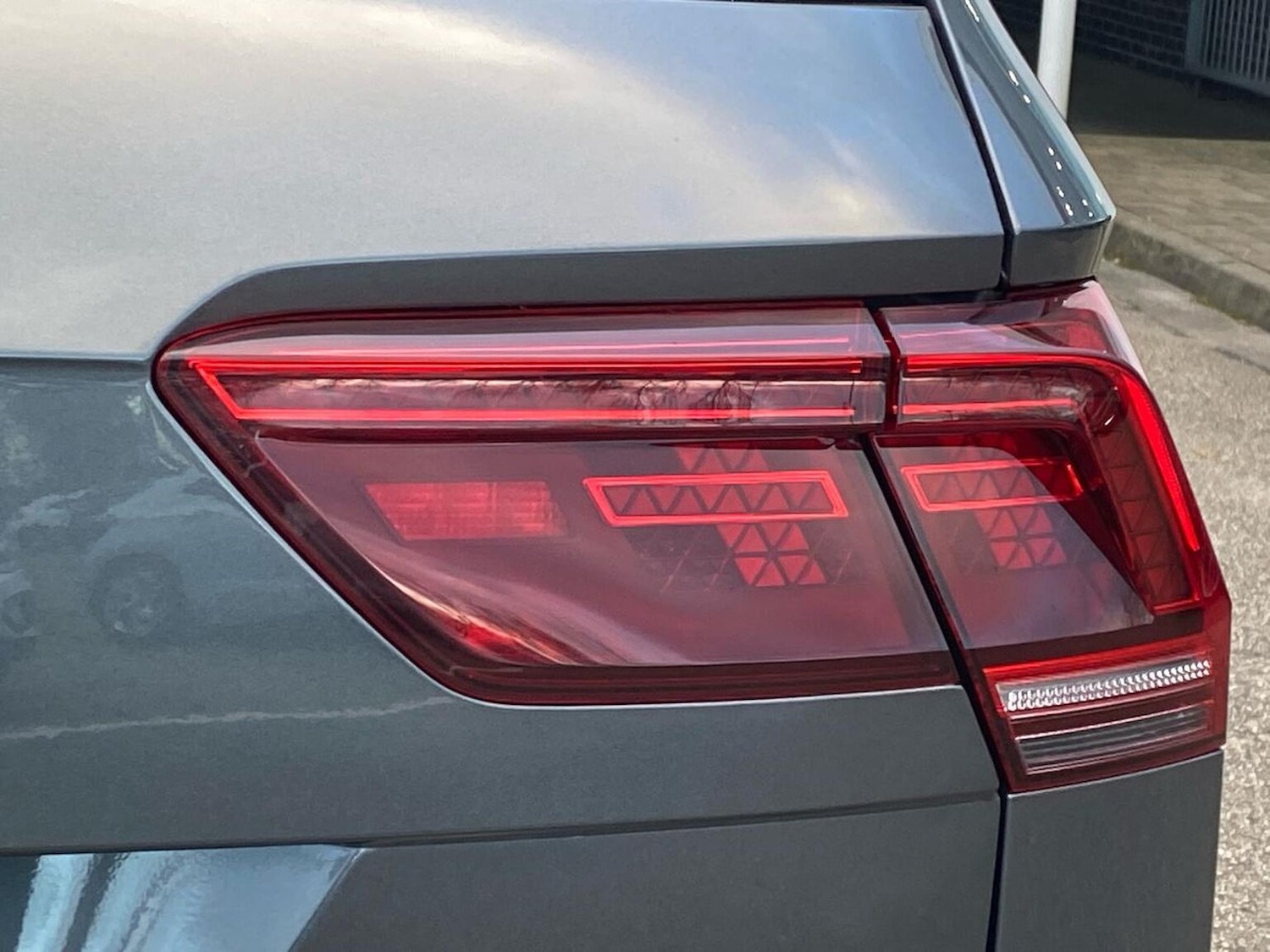 Used Volkswagen Tiguan 2020 for sale - 77501741: Photo 35