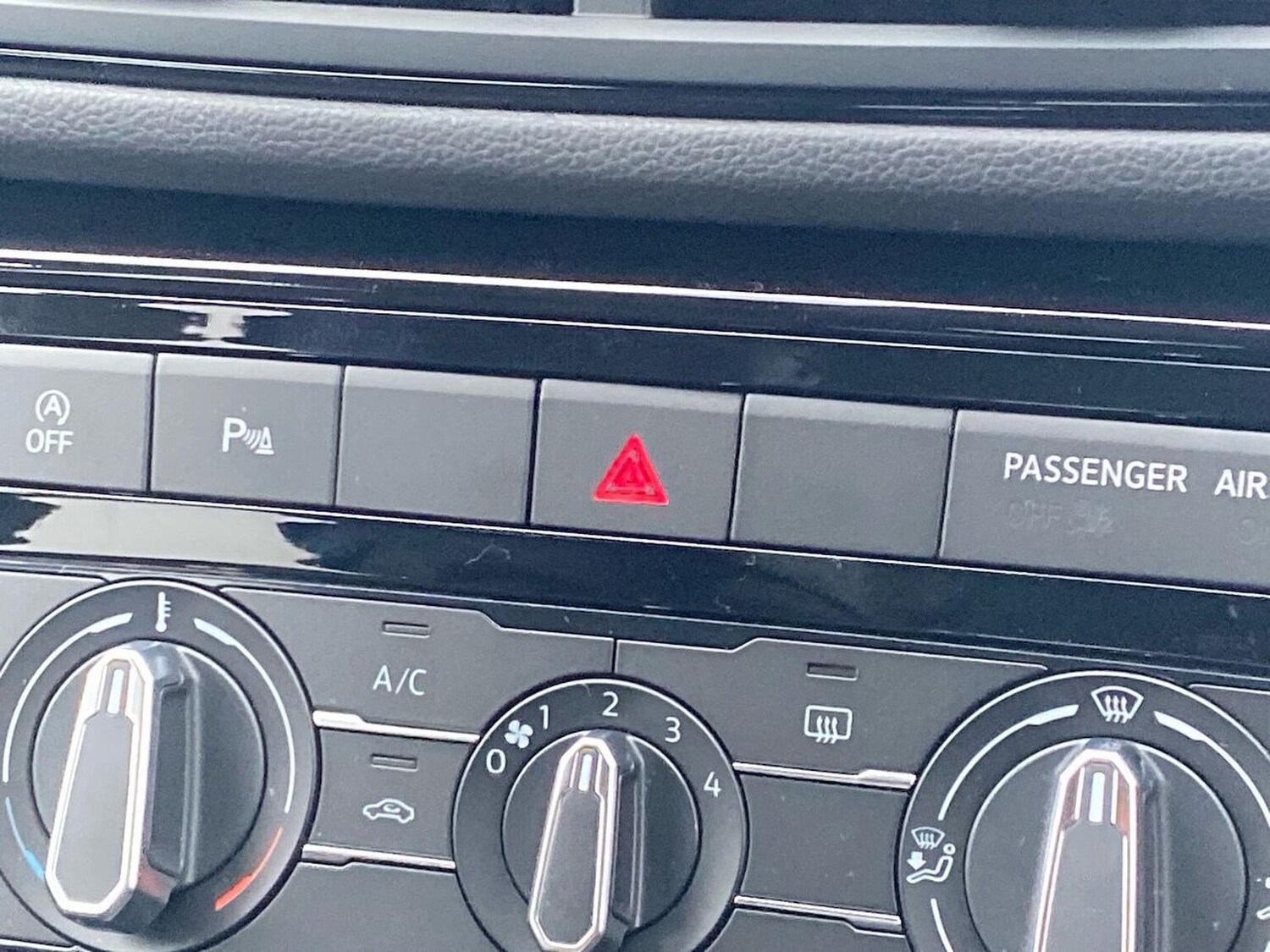 Used Volkswagen T-Cross 2025 for sale - 77488932: Photo 22