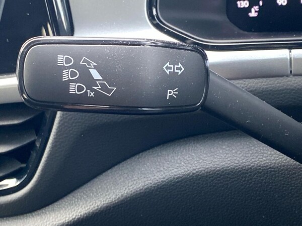 Used Volkswagen T-Roc 2024 for sale - 76040702: Photo 28