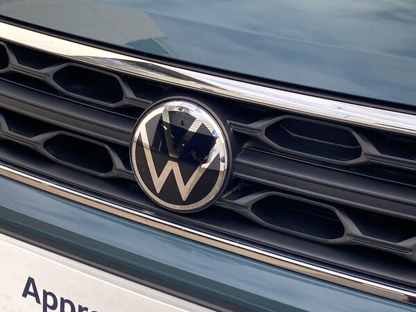 Used Volkswagen T-Roc 2024 for sale - 76040702: Photo 30