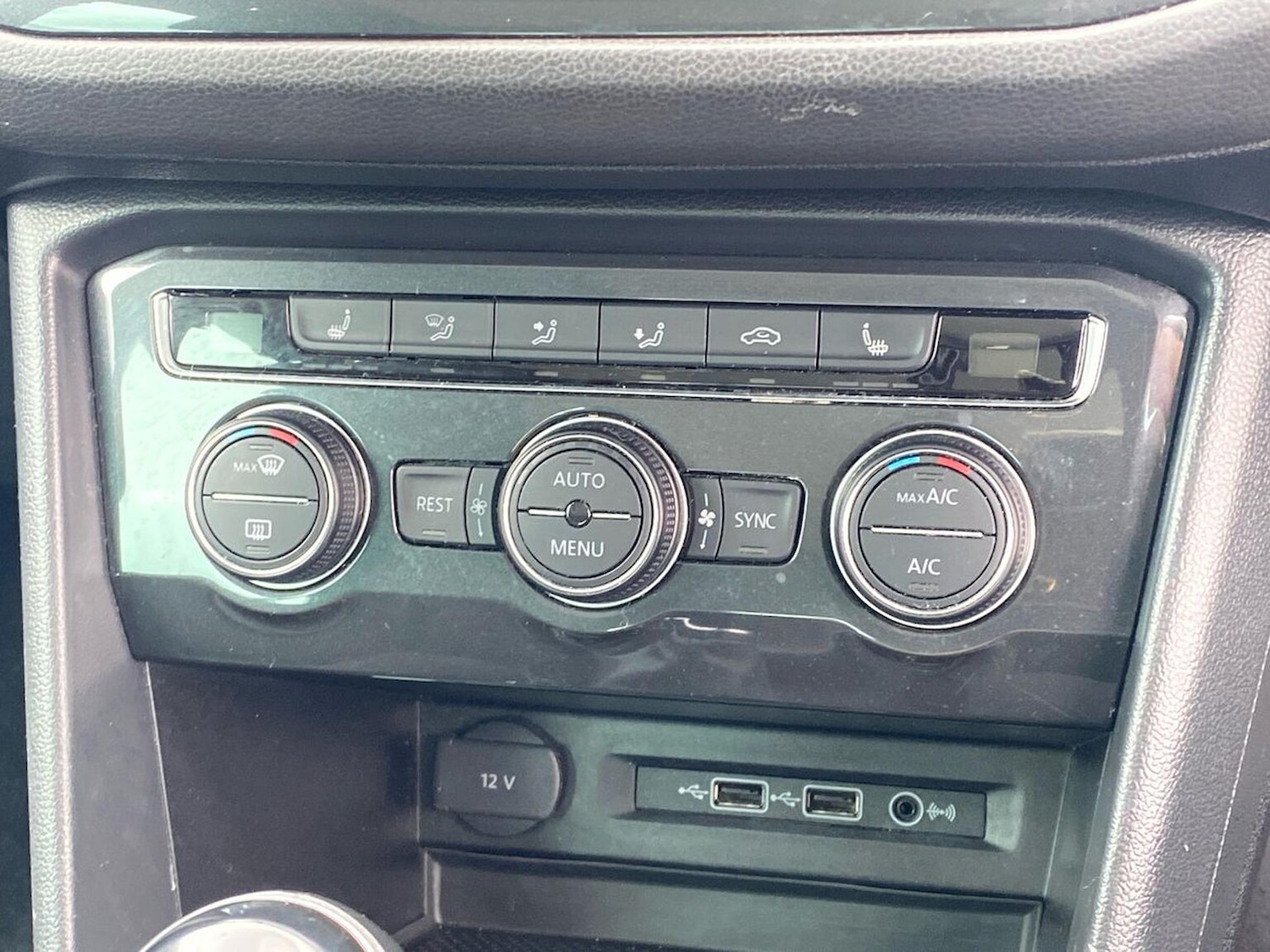 Used Volkswagen Tiguan 2019 for sale - 76906298: Photo 12