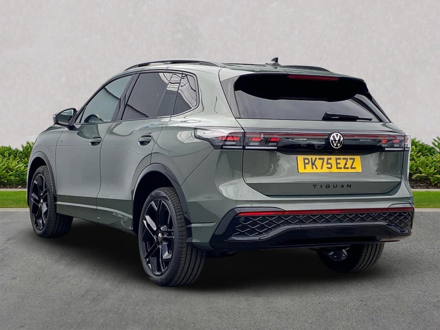 Used Volkswagen Tiguan 2025 for sale - 76250723: Photo 2