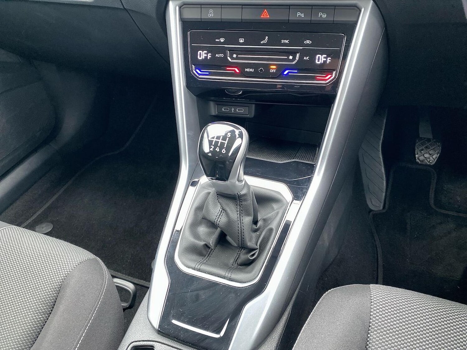 Used Volkswagen T-Roc 2023 for sale - 77488181: Photo 13