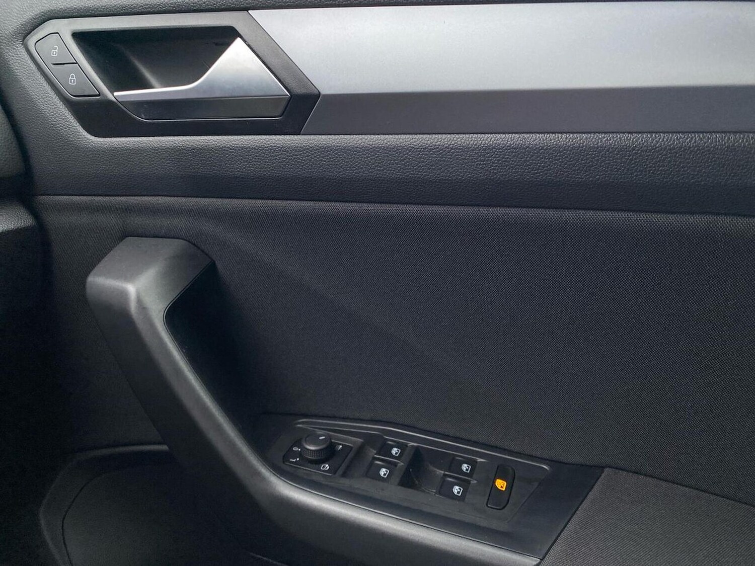 Used Volkswagen T-Roc 2023 for sale - 77488181: Photo 21