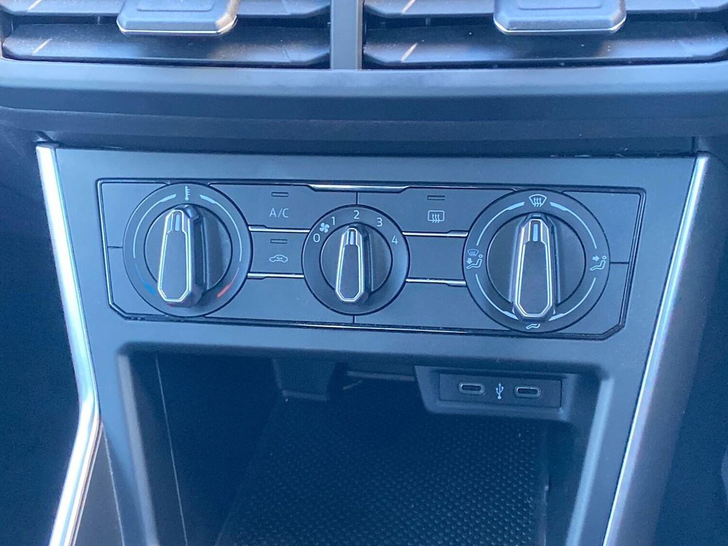 Used Volkswagen Polo 2023 for sale - 76643574: Photo 12