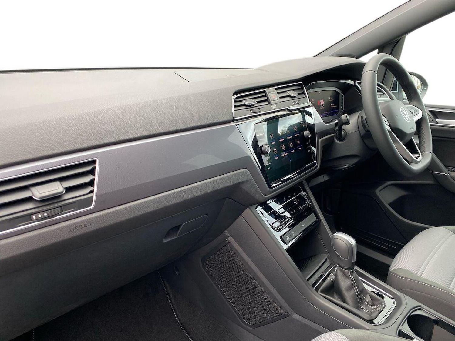 Used Volkswagen Touran 2025 for sale - 76194485: Photo 7