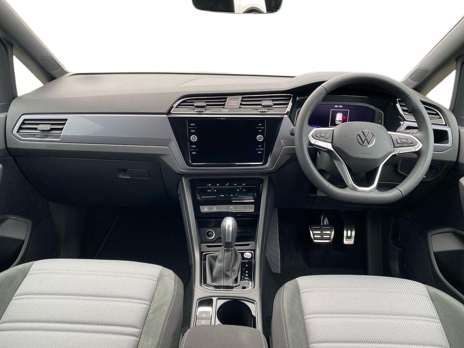 Used Volkswagen Touran 2025 for sale - 76194485: Photo 8