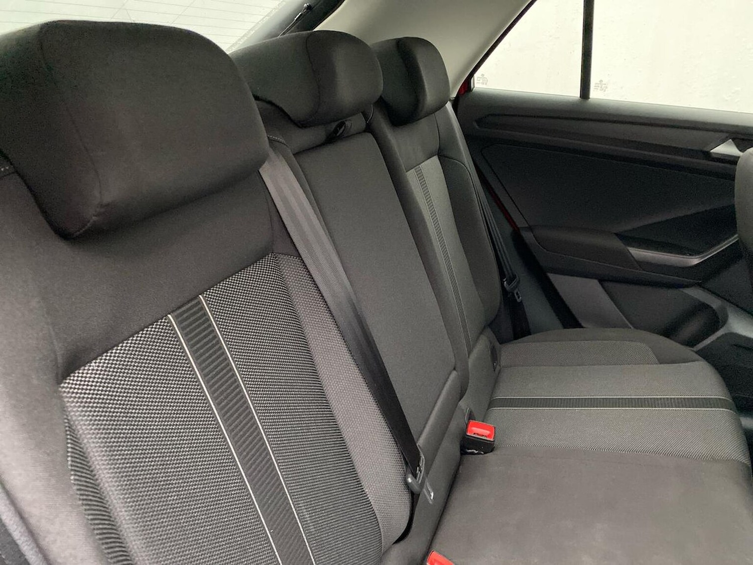 Used Volkswagen T-Roc 2023 for sale - 76809369: Photo 16