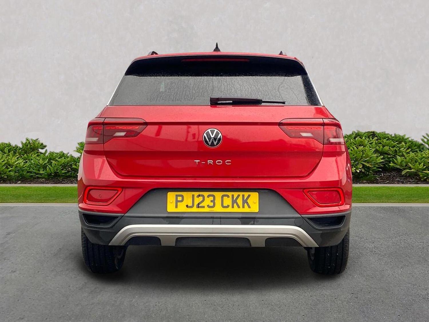 Used Volkswagen T-Roc 2023 for sale - 76809369: Photo 4