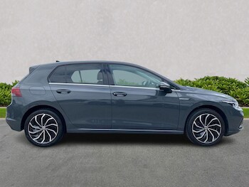 Used Volkswagen Golf 2023 for sale - 75497865: Photo