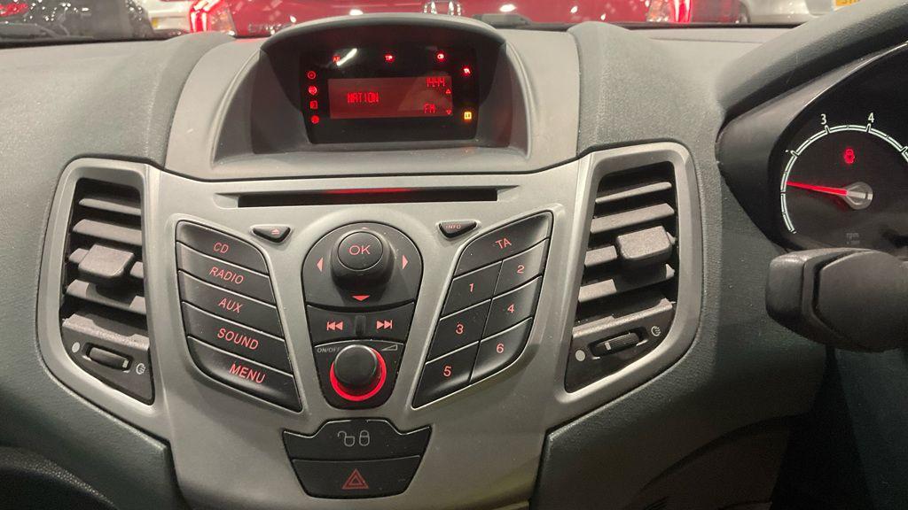 Used Ford Fiesta 2009 for sale - 76099354: Photo 11
