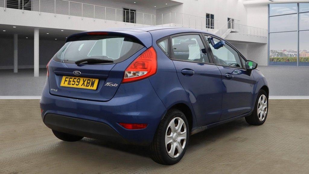 Used Ford Fiesta 2009 for sale - 76099354: Photo 4