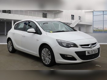 Used Vauxhall Astra 2013 for sale - 76214508: Photo