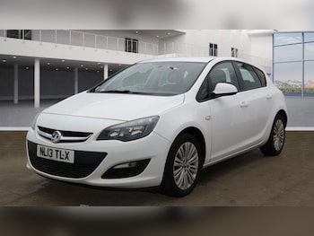 Used Vauxhall Astra 2013 for sale - 76214508: Photo