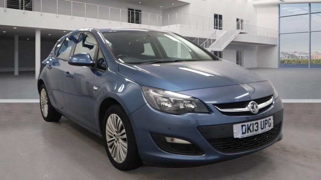 Used Vauxhall Astra for sale - 76485576: Photo 1