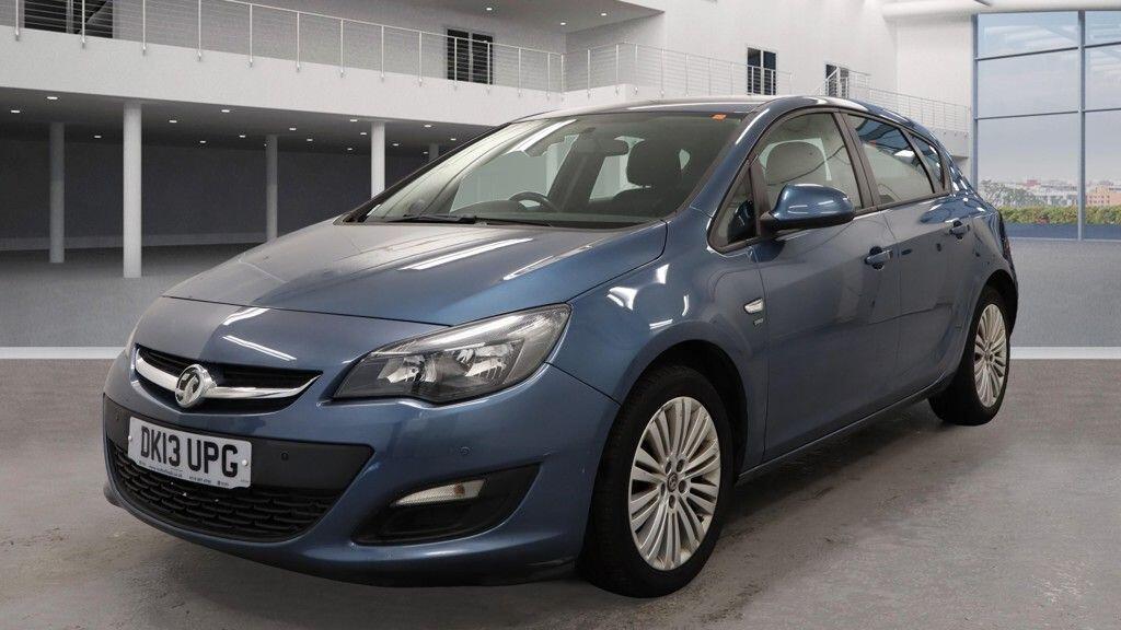 Used Vauxhall Astra for sale - 76485576: Photo 2