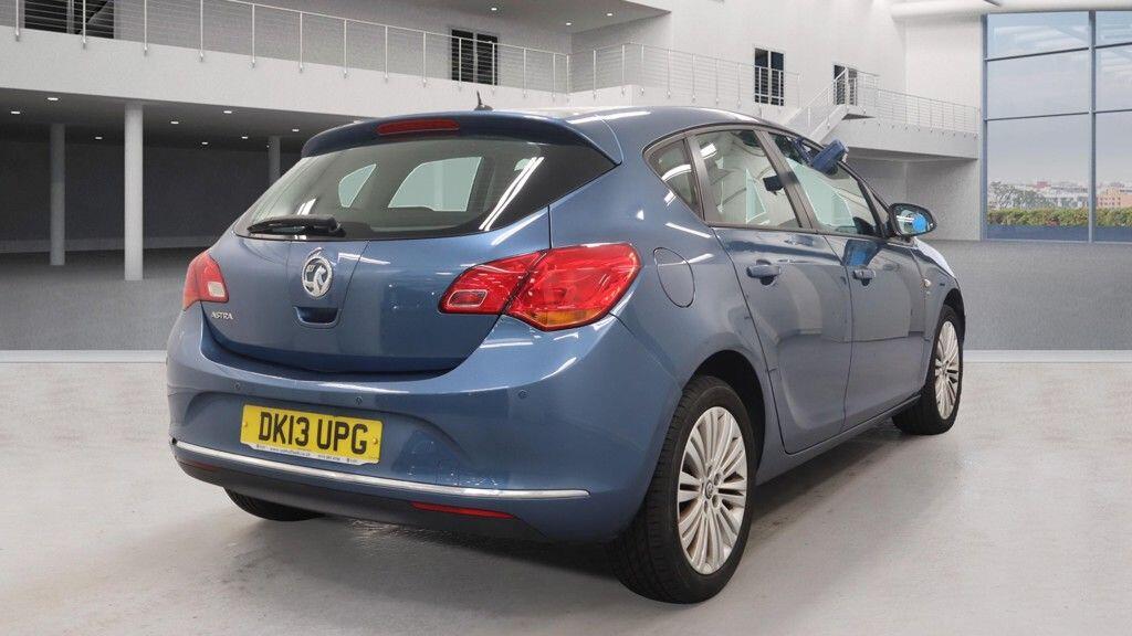 Used Vauxhall Astra for sale - 76485576: Photo 4