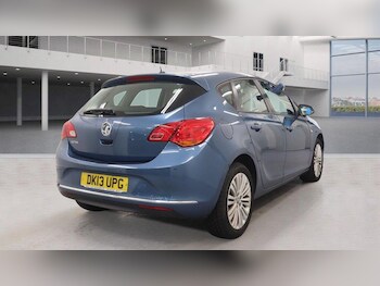 Used Vauxhall Astra 2013 for sale - 76485576: Photo